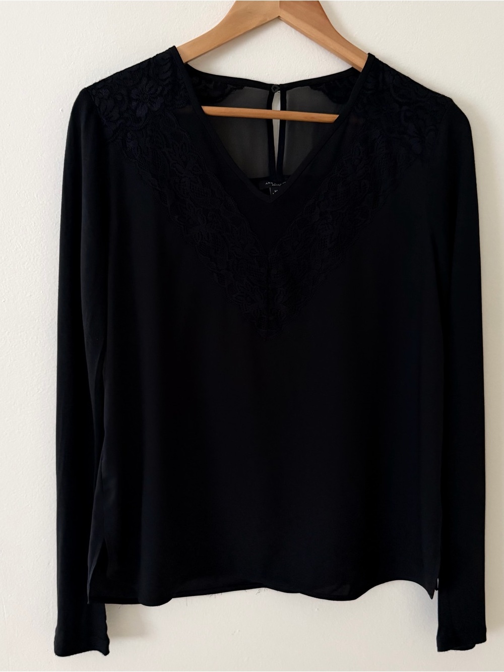 Ann Taylor Black Long Sleeve Lace & Sheer Yoke
Blouse - Size Medium- V-Neck Top